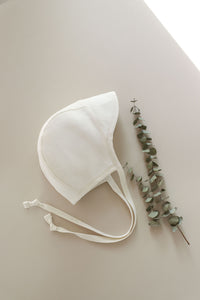 Practically Perfect Brimmed Ivory Linen Bonnet Cotton-Lined