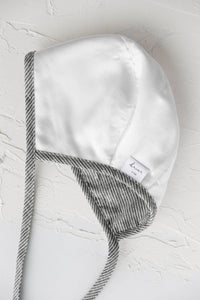 Ivory Pom Bonnet Silk-Lined